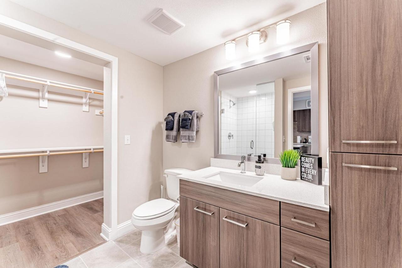 Upscale Modern Apts - Free Parking, Fast Wifi, Courtyard Apartamento Austin Exterior foto