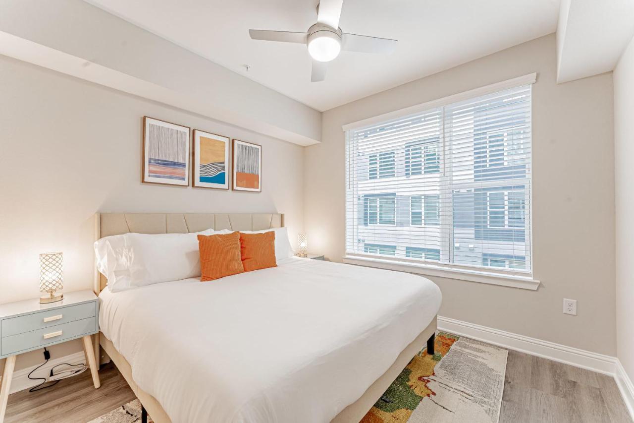 Upscale Modern Apts - Free Parking, Fast Wifi, Courtyard Apartamento Austin Exterior foto