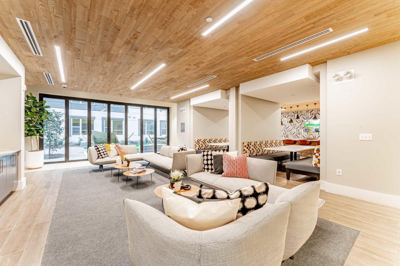 Upscale Modern Apts - Free Parking, Fast Wifi, Courtyard Apartamento Austin Exterior foto