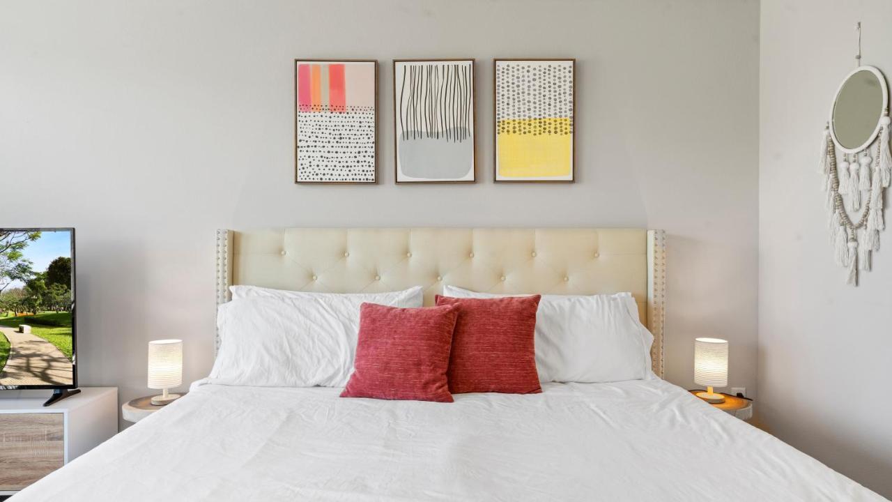 Upscale Modern Apts - Free Parking, Fast Wifi, Courtyard Apartamento Austin Exterior foto