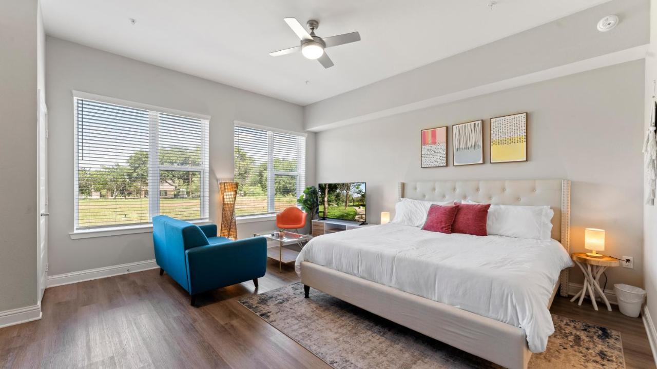 Upscale Modern Apts - Free Parking, Fast Wifi, Courtyard Apartamento Austin Exterior foto